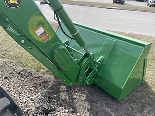 Main image John Deere 660R 4