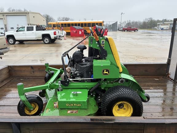 Image of John Deere 661R equipment image 2