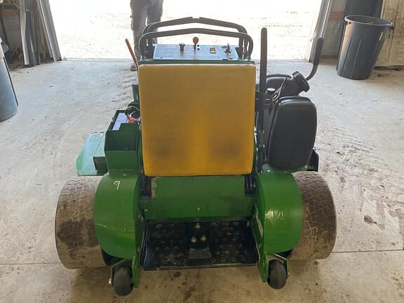 Image of John Deere 661R equipment image 4