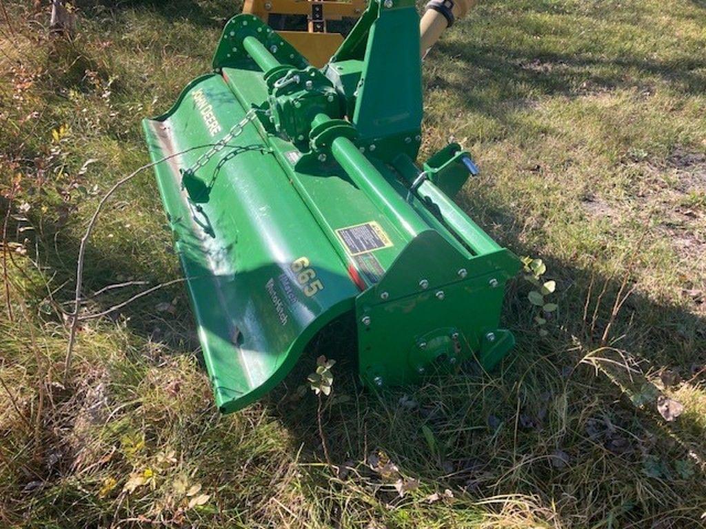 Image of John Deere 665 Image 0