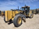 2022 John Deere 672G Image