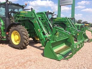 Main image John Deere 680R 1