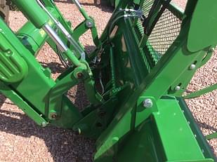 Main image John Deere 680R 3