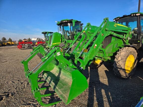 Main image John Deere 680R