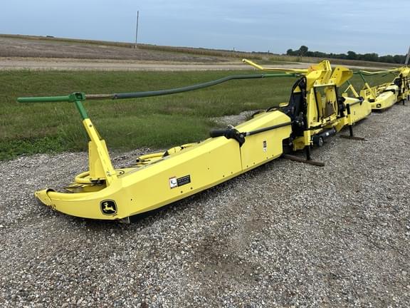 Image of John Deere 692 equipment image 3