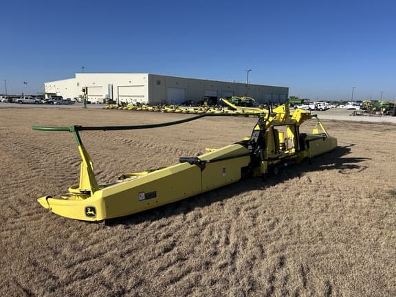 Image of John Deere 692 equipment image 2