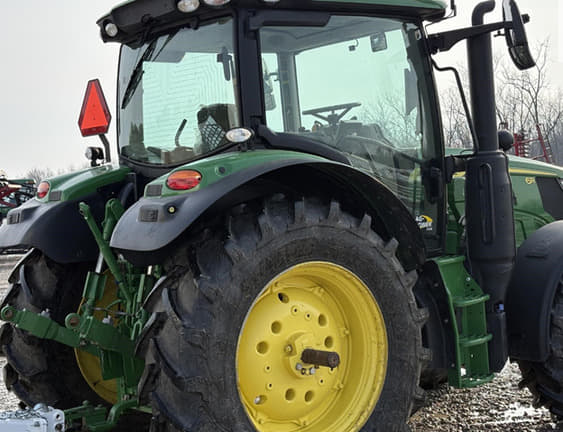 Image of John Deere 6R 130 equipment image 3