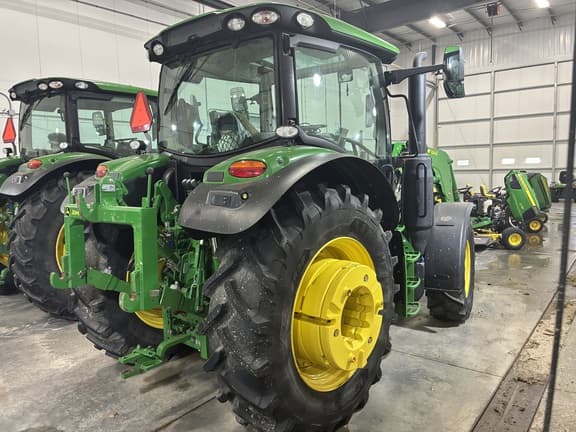 Image of John Deere 6R 130 equipment image 4
