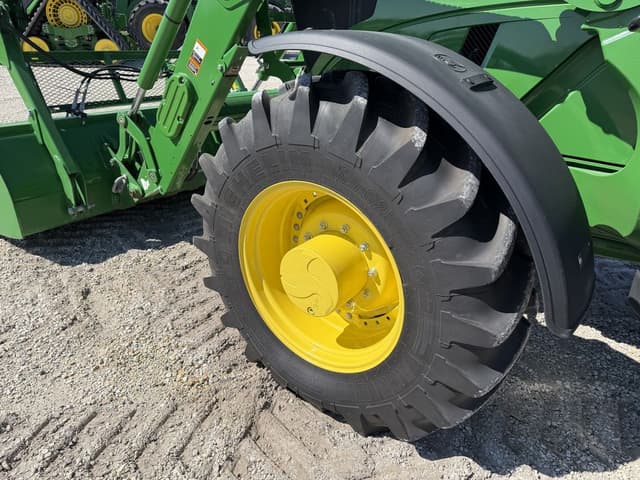 Image of John Deere 6R 155 equipment image 3