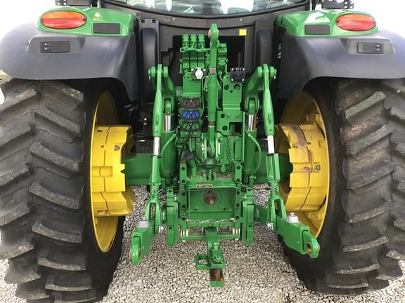 Image of John Deere 6R 155 equipment image 2