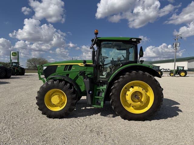 Image of John Deere 6R 155 equipment image 2