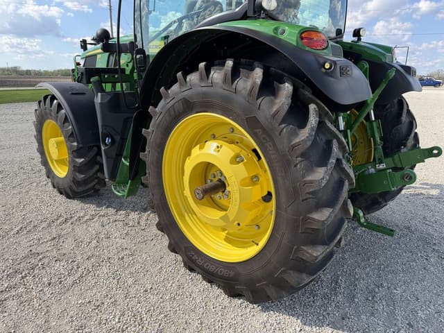 Image of John Deere 6R 155 equipment image 3