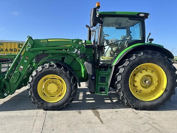 Image of John Deere 6R 155 equipment image 2