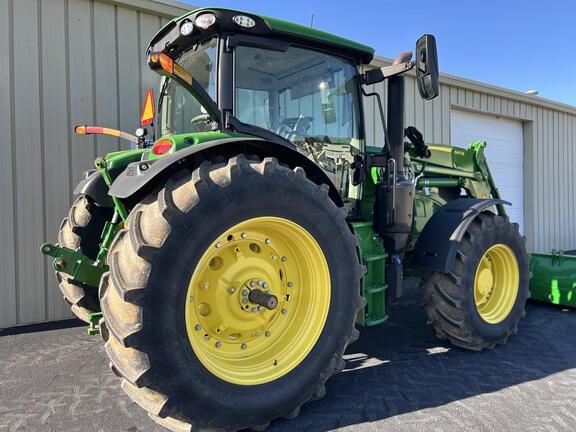 Image of John Deere 6R 155 equipment image 2