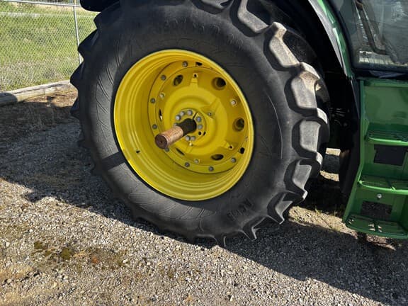 Image of John Deere 6R 155 equipment image 4