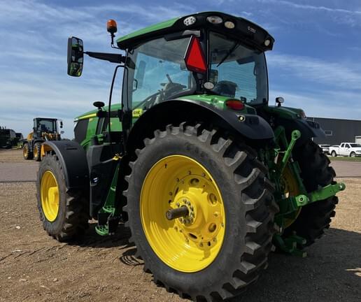Image of John Deere 6R 175 equipment image 4