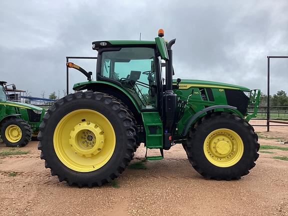 Image of John Deere 6R 195 equipment image 4