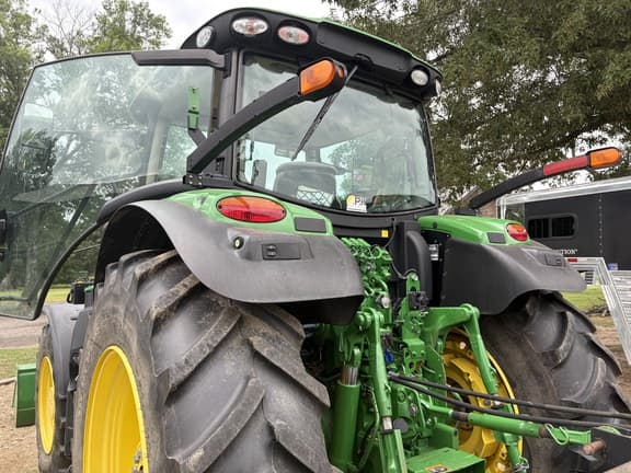 Image of John Deere 6R 195 equipment image 2
