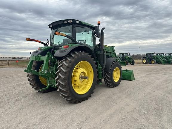 Image of John Deere 6R 195 equipment image 4