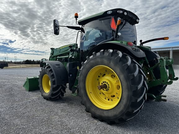 Image of John Deere 6R 215 equipment image 3