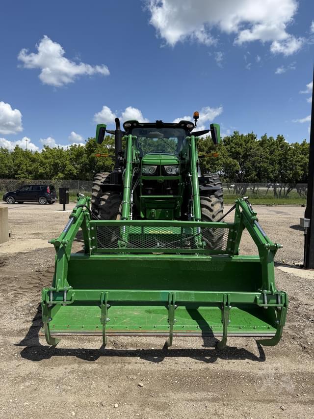 Image of John Deere 6R 215 equipment image 3