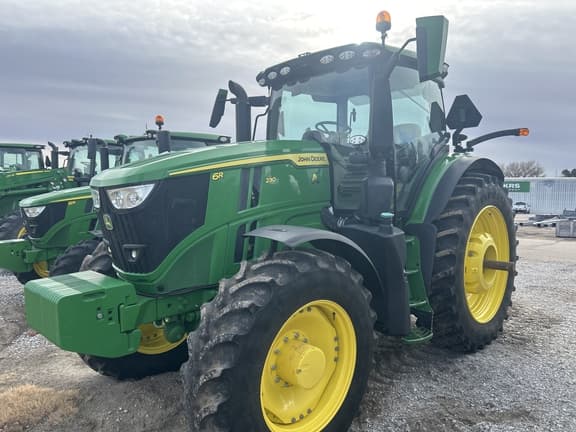 Image of John Deere 6R 230 equipment image 2