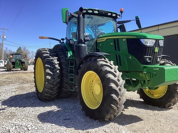 Image of John Deere 6R 230 equipment image 2