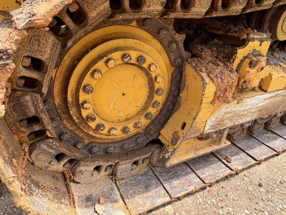 Image of John Deere 700L XLT equipment image 4