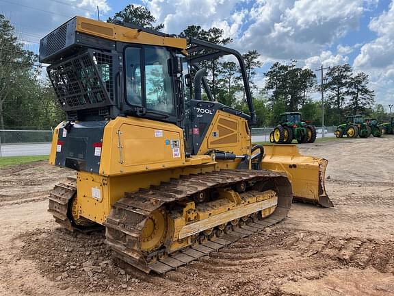 Image of John Deere 700L LGP equipment image 1