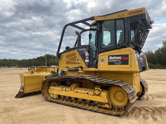 Image of John Deere 700L LGP equipment image 1