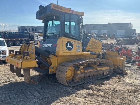 Image of John Deere 700L XLT equipment image 4