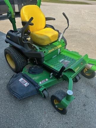 Image of John Deere Z720E equipment image 3