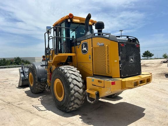 Image of John Deere 724P equipment image 2