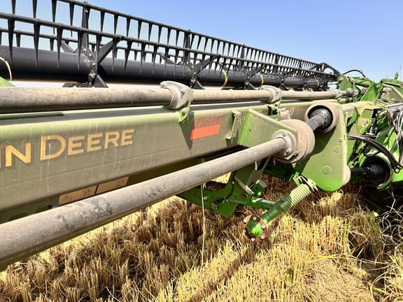 2022 John Deere 730D Equipment Image0