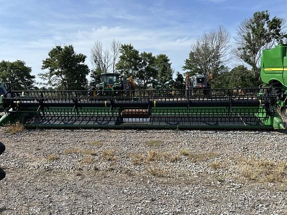 Image of John Deere 735D Primary image