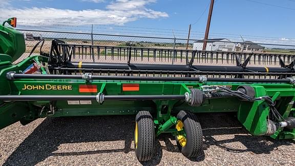 Image of John Deere 735D equipment image 4