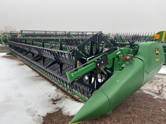 Main image John Deere 735D