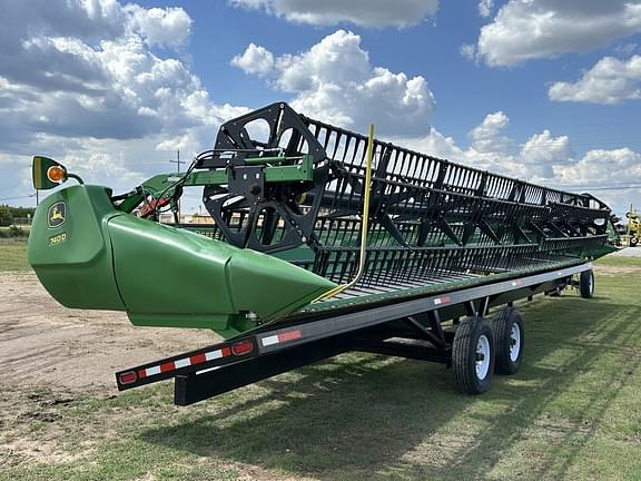 Image of John Deere 740D Primary image
