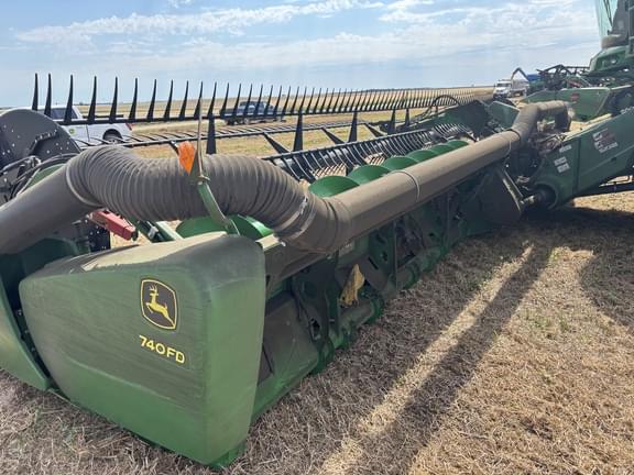 Image of John Deere 740FD Image 0