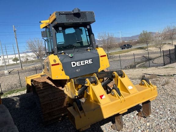 Image of John Deere 750L LGP equipment image 2