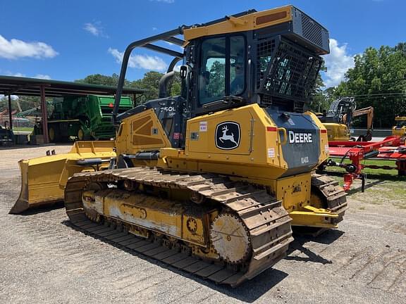 Image of John Deere 750L equipment image 3