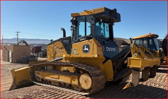 Image of John Deere 750L equipment image 2