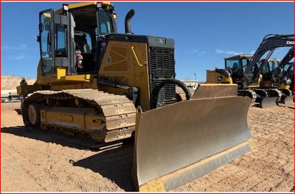 2022 John Deere 750L Equipment Image0