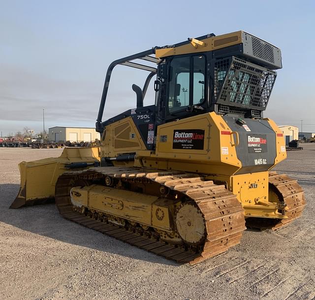 Image of John Deere 750L equipment image 2