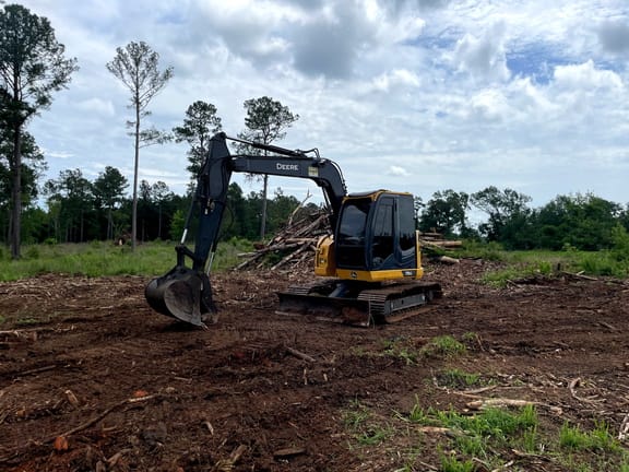 2022 John Deere 75G Equipment Image0