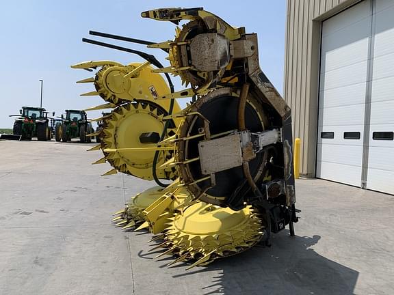 Main image John Deere 770 7