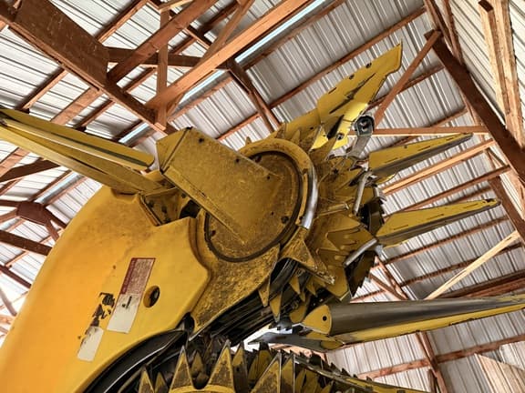 Image of John Deere 770 equipment image 2