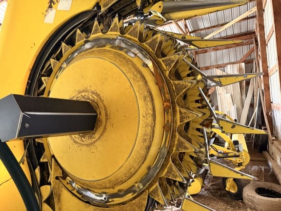 Image of John Deere 770 equipment image 3