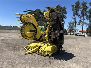 Main image John Deere 770