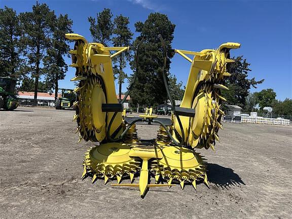 Image of John Deere 770 equipment image 1